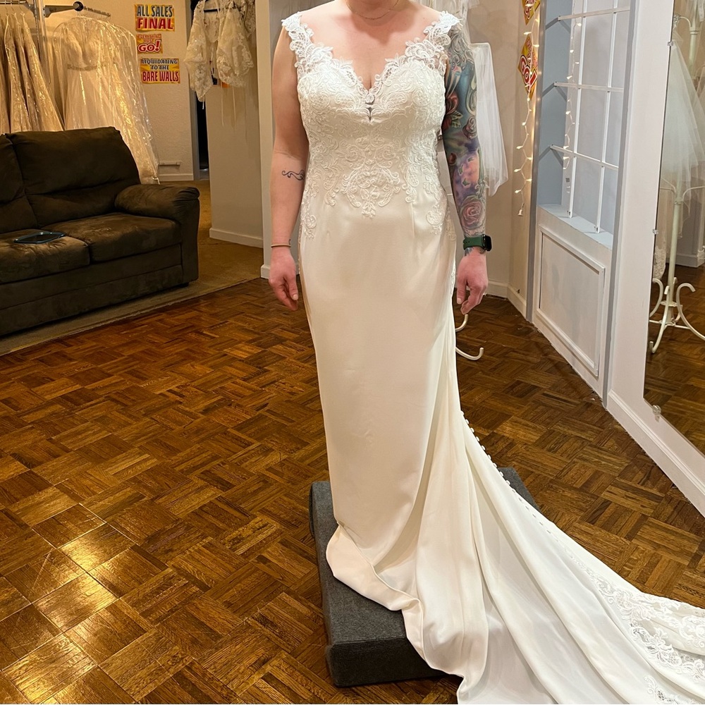 Wedding dress